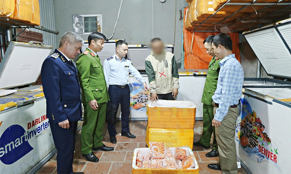 phat hien gan 700kg trung non va nam lon khong ro nguon goc o bac ninh hinh anh 1