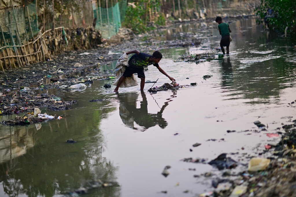 vien tro sut giam, tre em tai cac trai ti nan rohingya doi mat nguy co mat an toan hinh anh 10