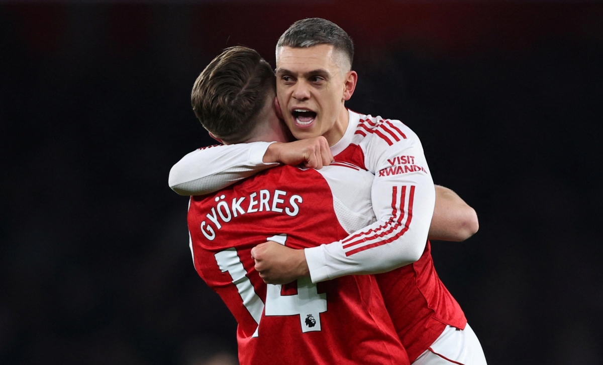 Arsenal vô địch Ngoại hạng Anh 2025/2026 lượt đi