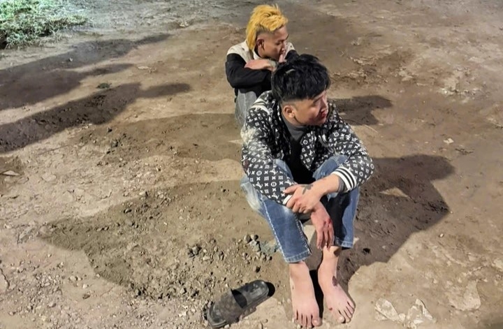 Hai thanh niên 'thông chốt', tông trọng thương cảnh sát giao thông