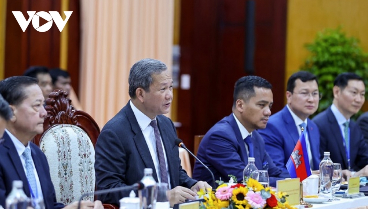 vietnamese, cambodian pms hold talks during tan nam-meun chey international border gate in picture 3
