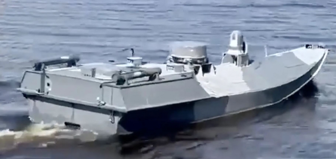 ukraine tuyen bo trien khai phuong tien khong nguoi lai tan cong tau ngam nga hinh anh 1