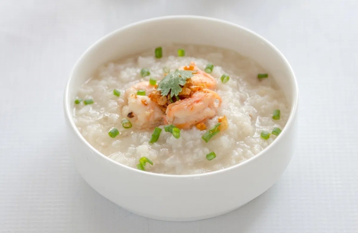 An chao vao buoi sang dem lai loat loi ich suc khoe dang kinh ngac hinh anh 1