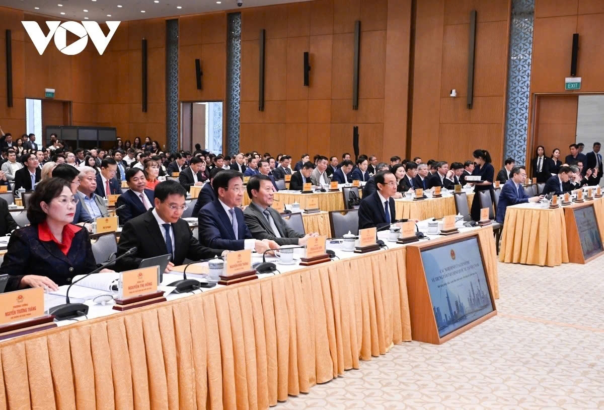 vietnam announces establishment of international financial centre picture 2