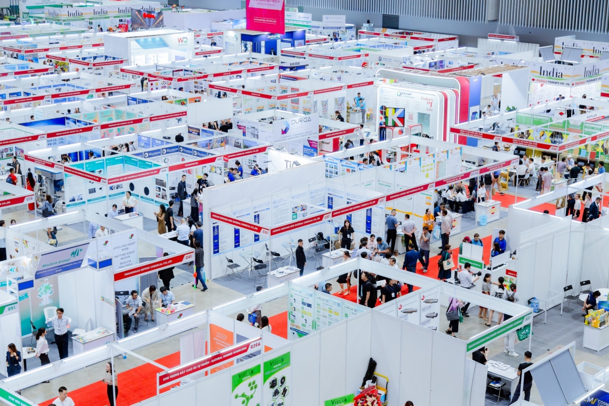 400 local, foreign firms to attend int’l industrial exhibitions in HCM City