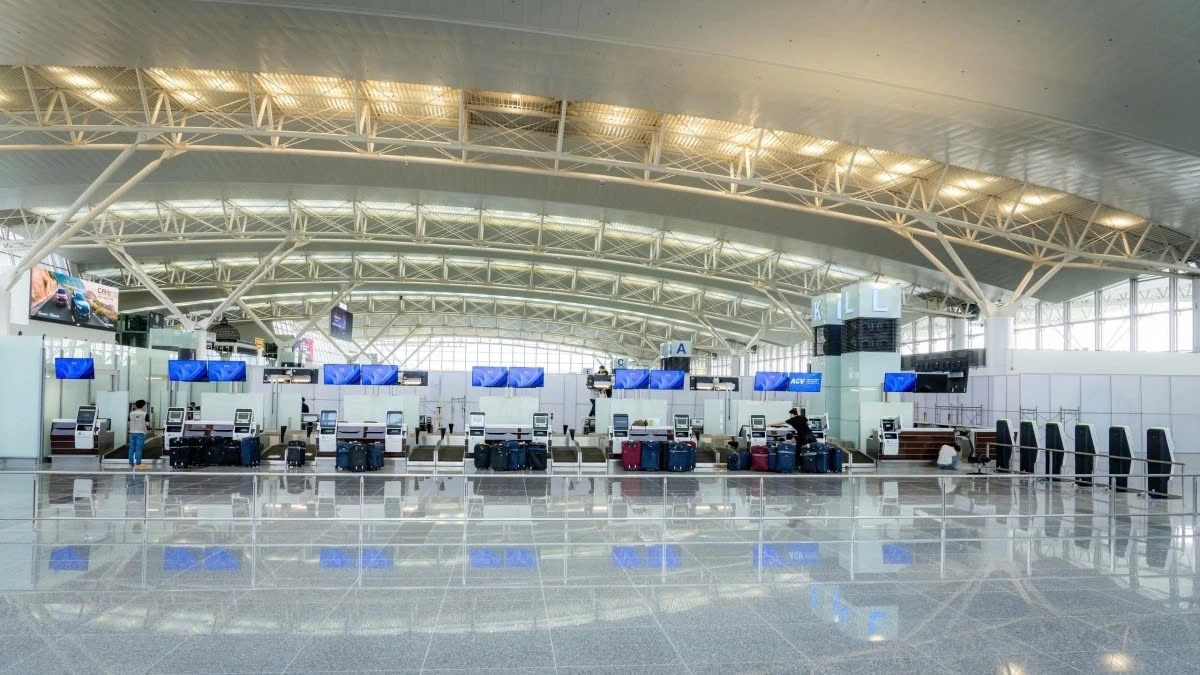 green, smart design of noi bai airport s expanded terminal t2 picture 1