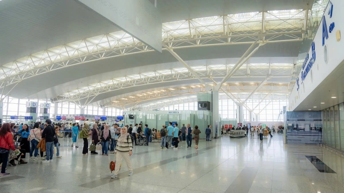 green, smart design of noi bai airport s expanded terminal t2 picture 13