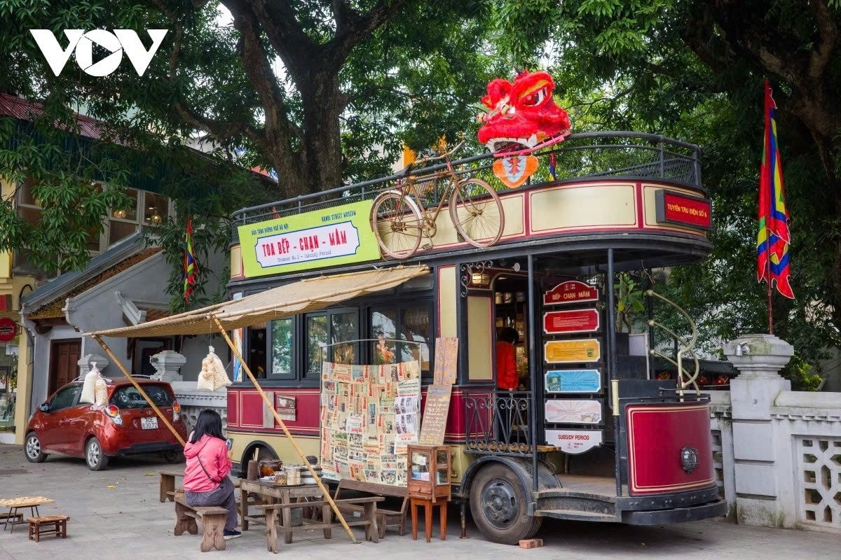 historic tram carriage offers glimpse of city life in the past picture 1