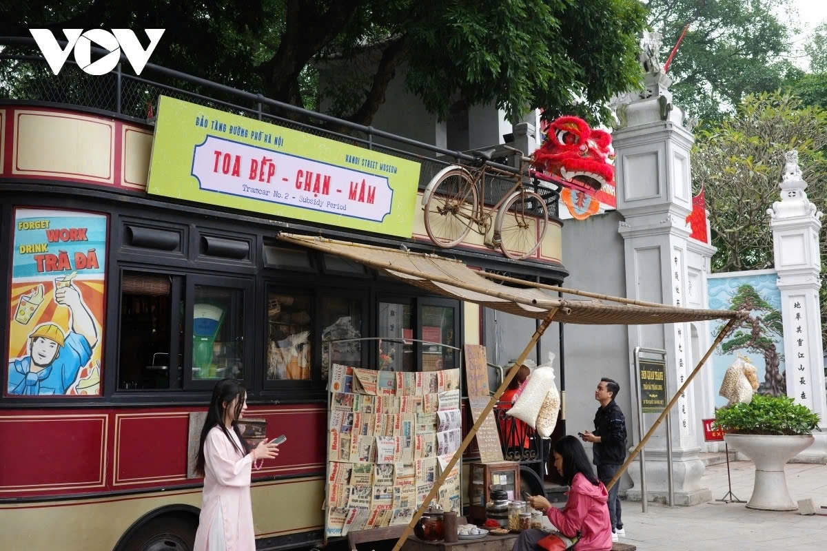 historic tram carriage offers glimpse of city life in the past picture 14