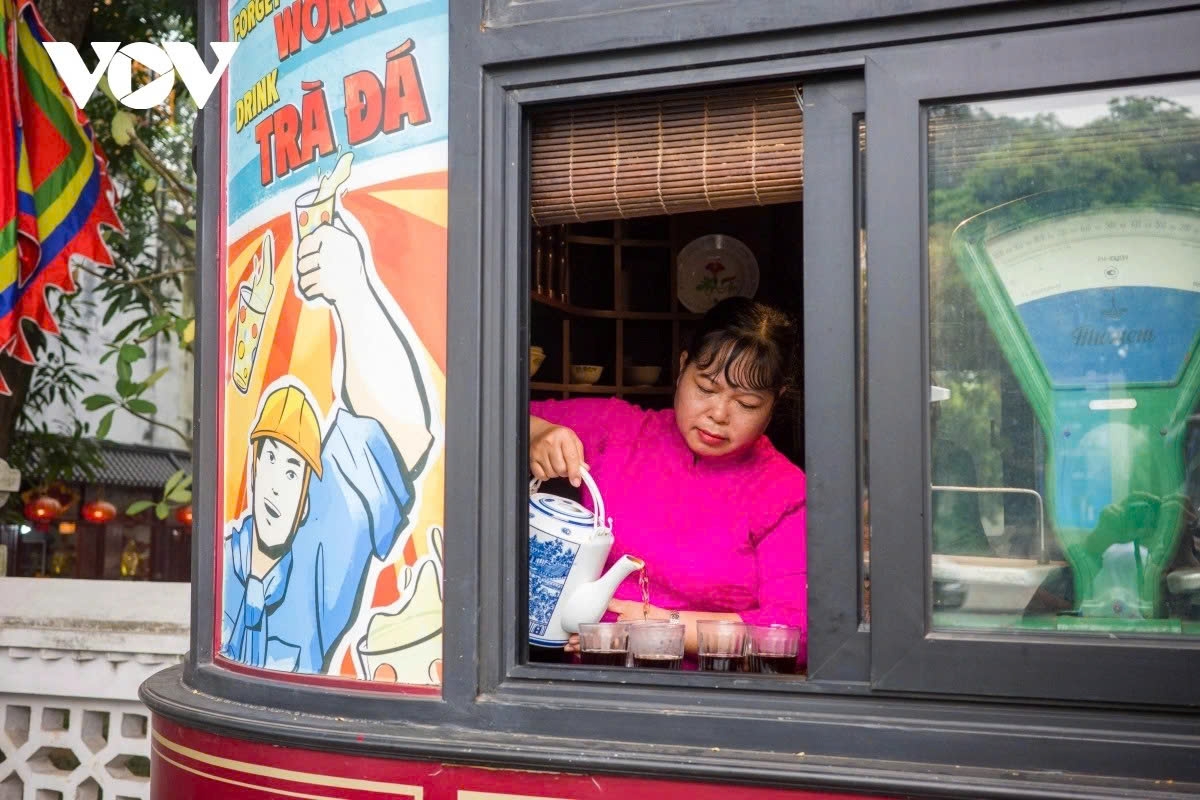 historic tram carriage offers glimpse of city life in the past picture 7