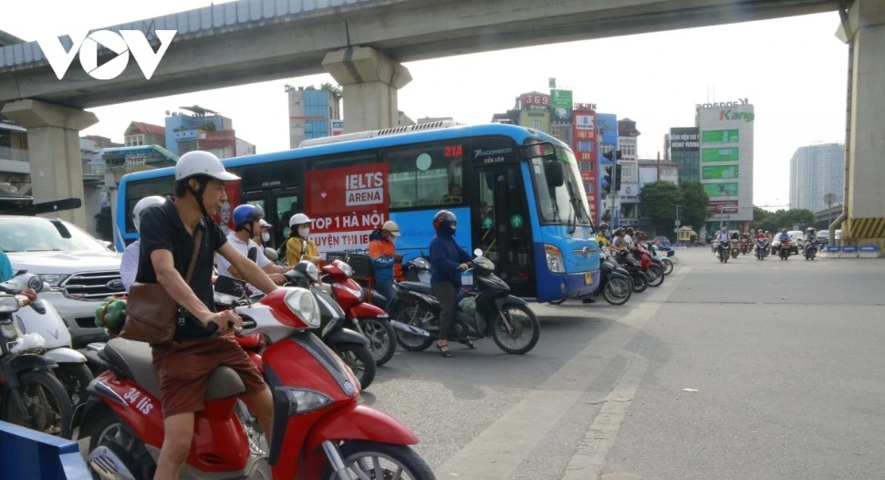 hanoi to bring 1,837 ai-powered cameras online as traffic violations persist picture 4