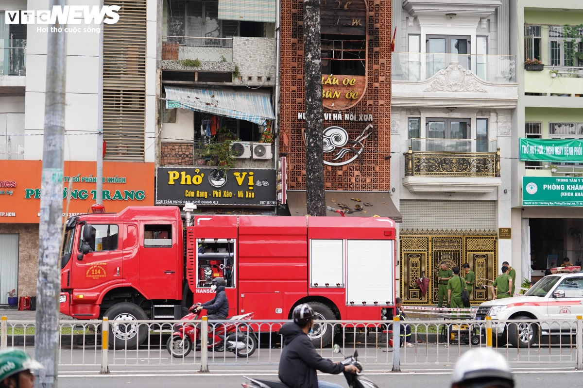 hien truong vu chay lam 4 nguoi tu vong thuong tam hinh anh 2