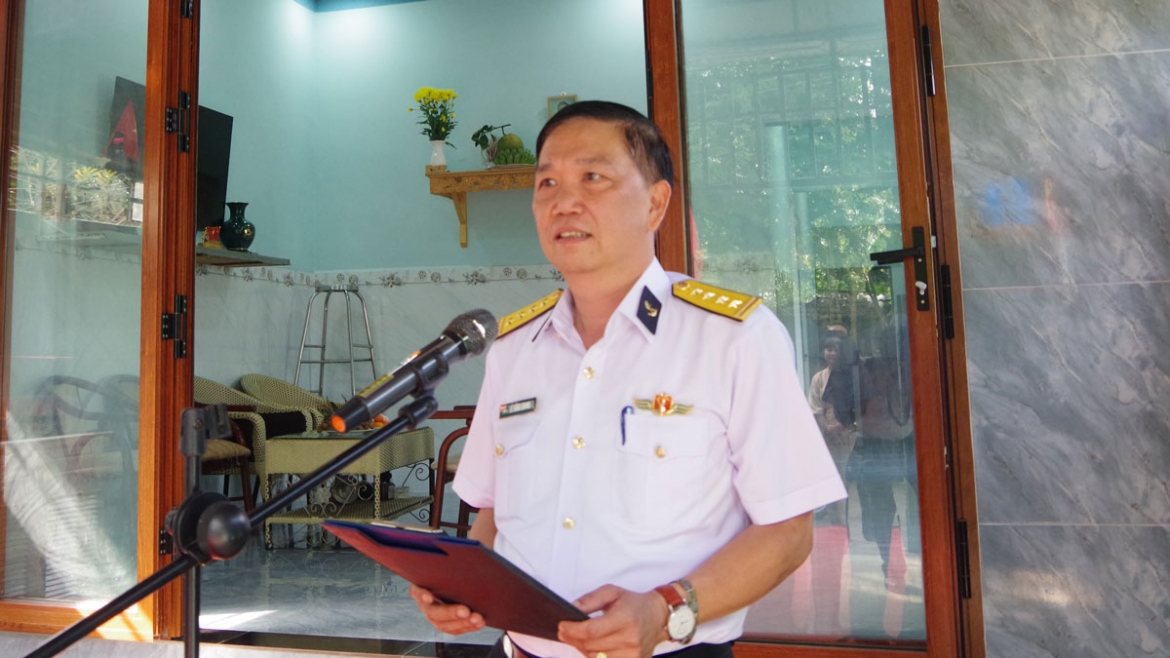 vung 2 hai quan, tiep them dong luc cho quan nhan kho khan hinh anh 2