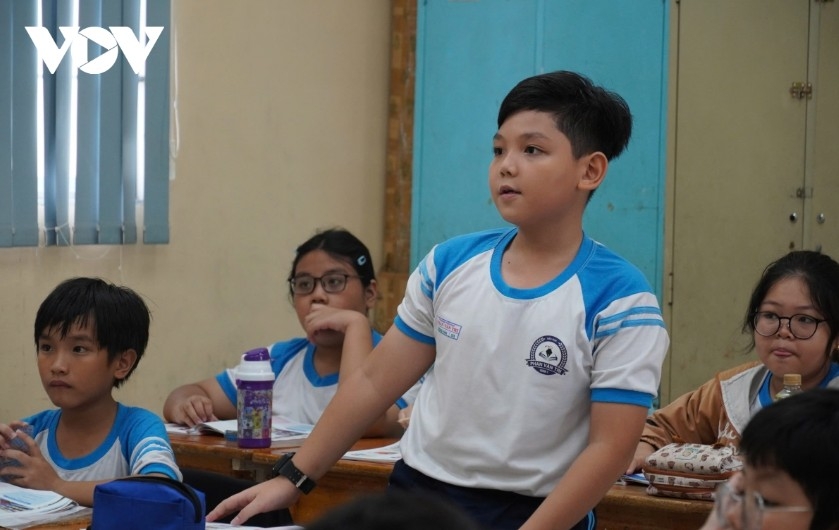 ho chi minh city plans english as second language in schools by 2027 picture 2