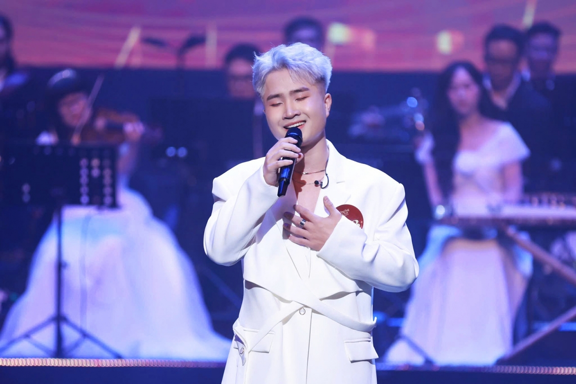 A quan tieng hat ha noi 2025 thu khoa am nhac tung thi vietnam idol hinh anh 1