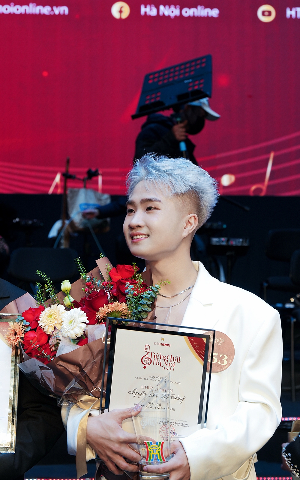 A quan tieng hat ha noi 2025 thu khoa am nhac tung thi vietnam idol hinh anh 2