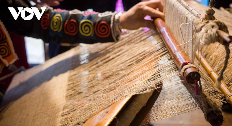 indigo hues and mong brocade light up hanoi picture 21