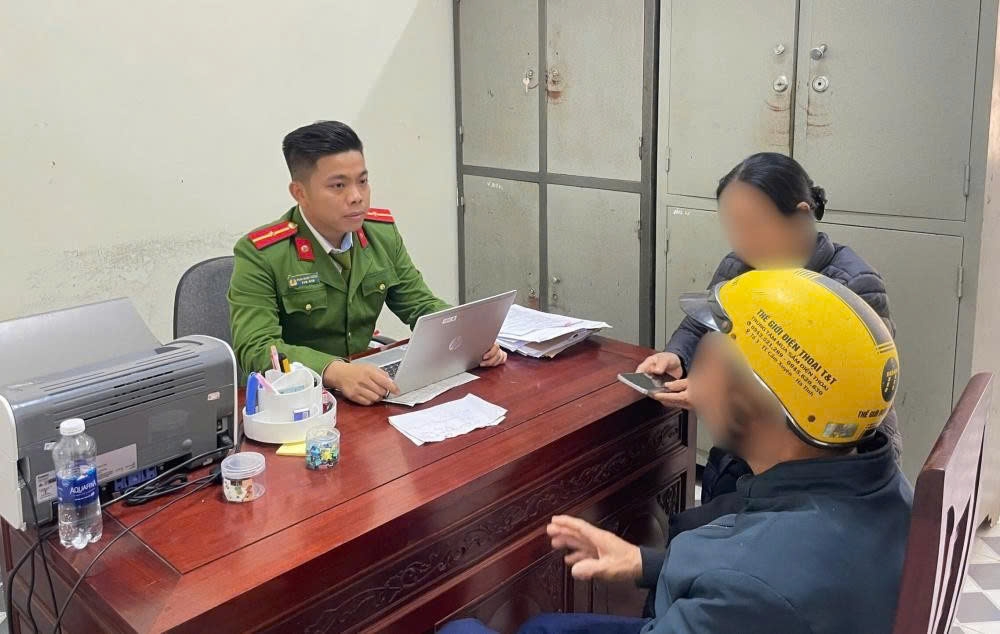 ke xau mao danh cong an lua vo chong gia bat thanh hinh anh 1