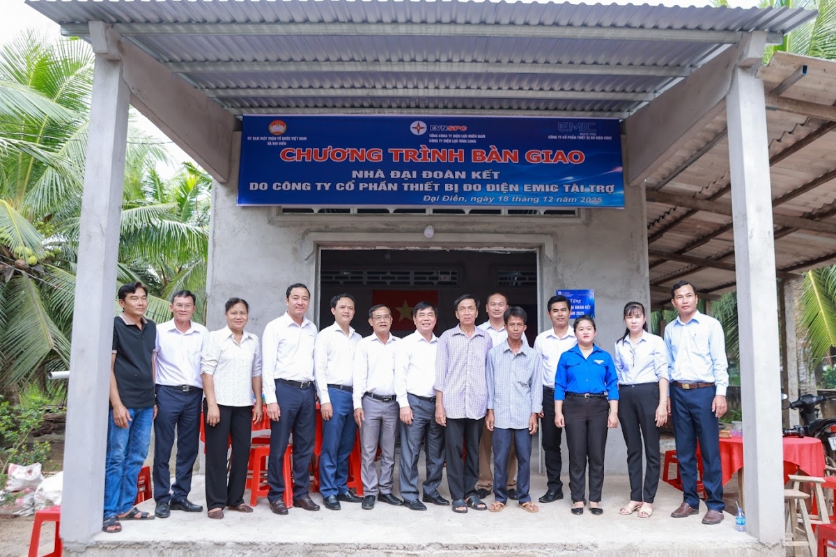 emic trao tang 20 can nha Dai Doan ket tai tinh vinh long hinh anh 1