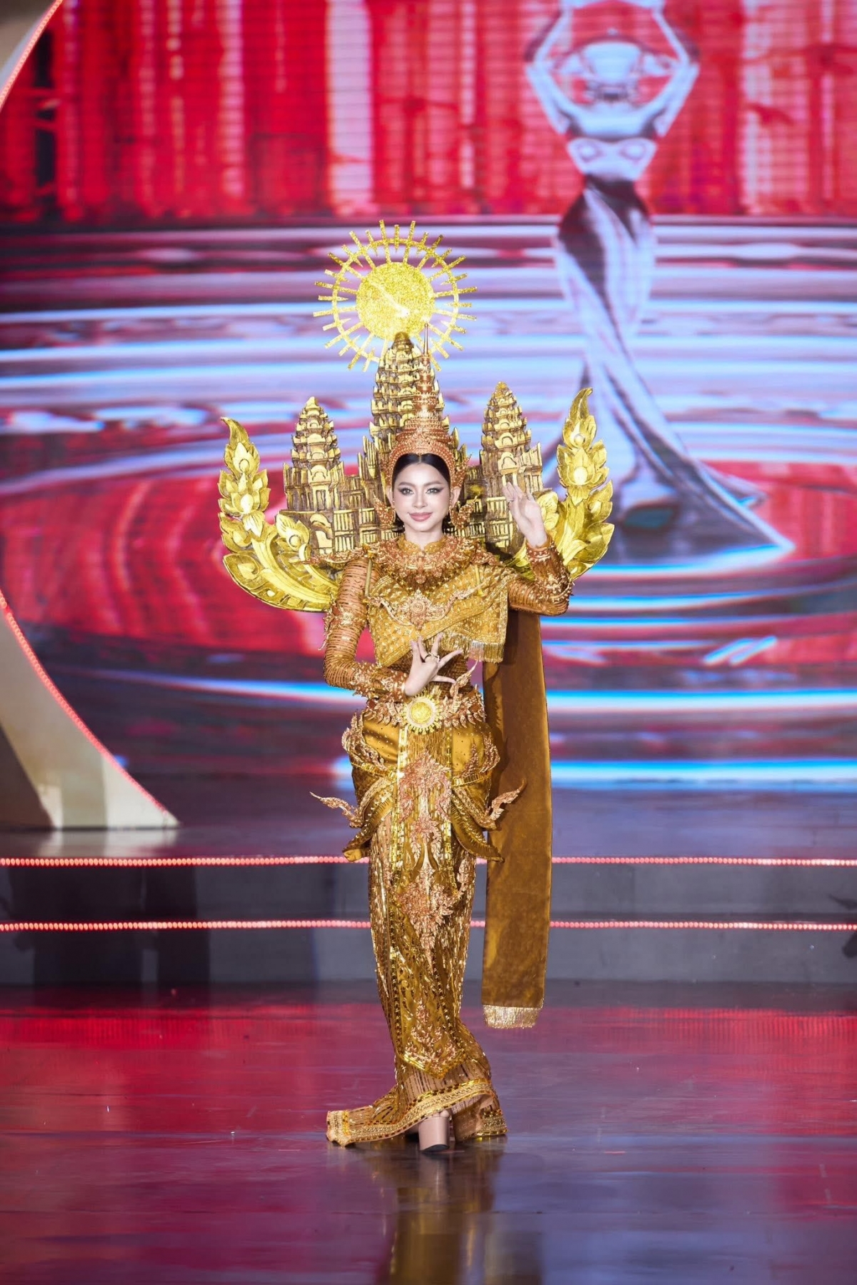 miss charm 2025 presents national costumes from around the world picture 9