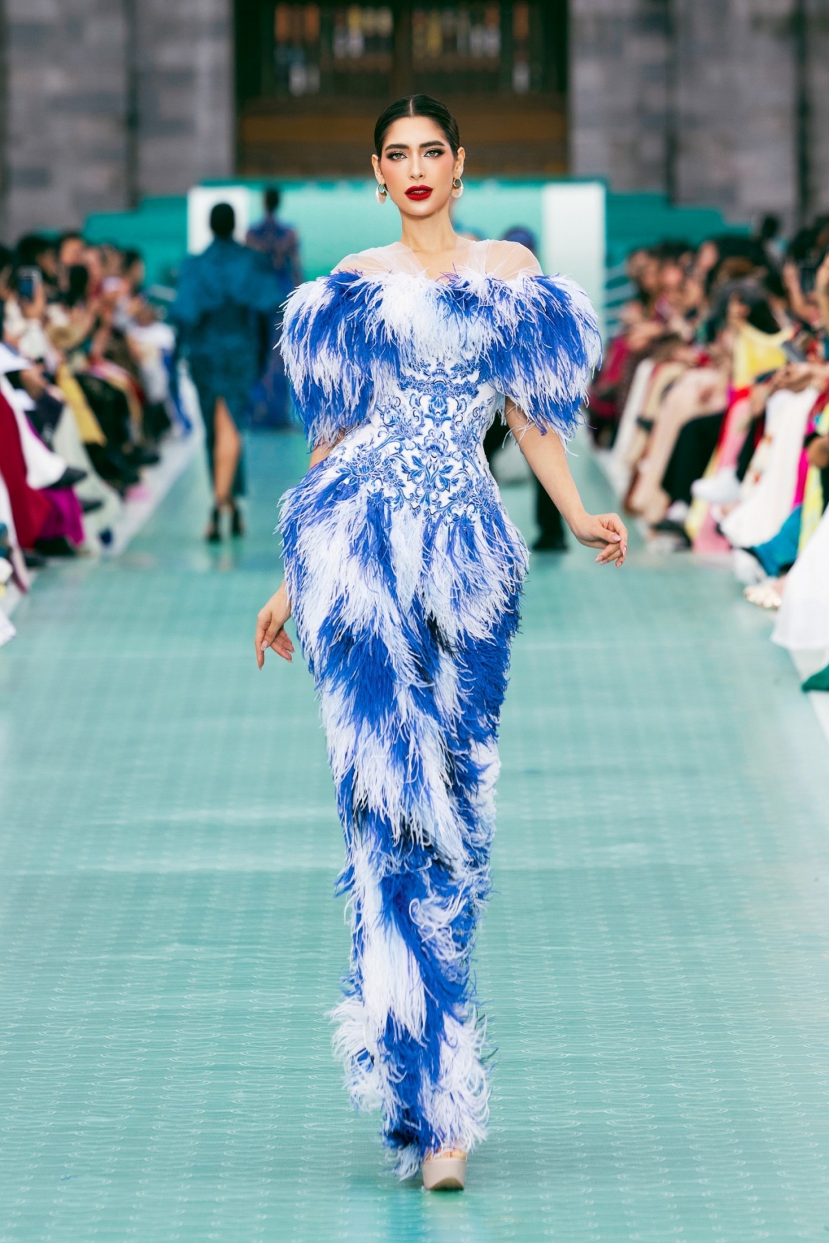 more than 70 miss cosmo 2025 contestants model at ngo mon square in hue picture 12