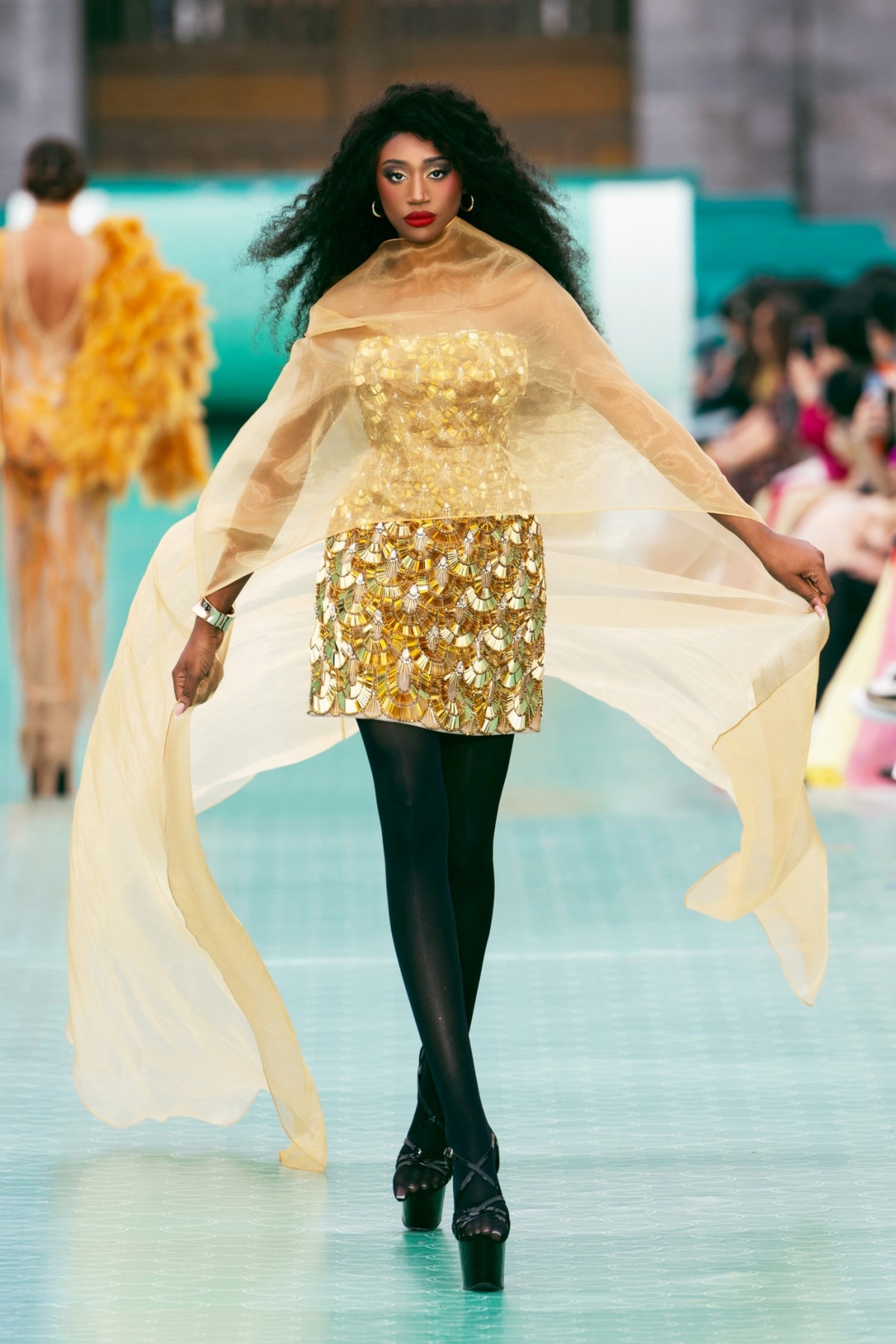 more than 70 miss cosmo 2025 contestants model at ngo mon square in hue picture 7