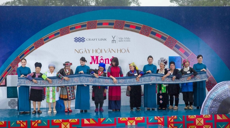 indigo hues and mong brocade light up hanoi picture 1