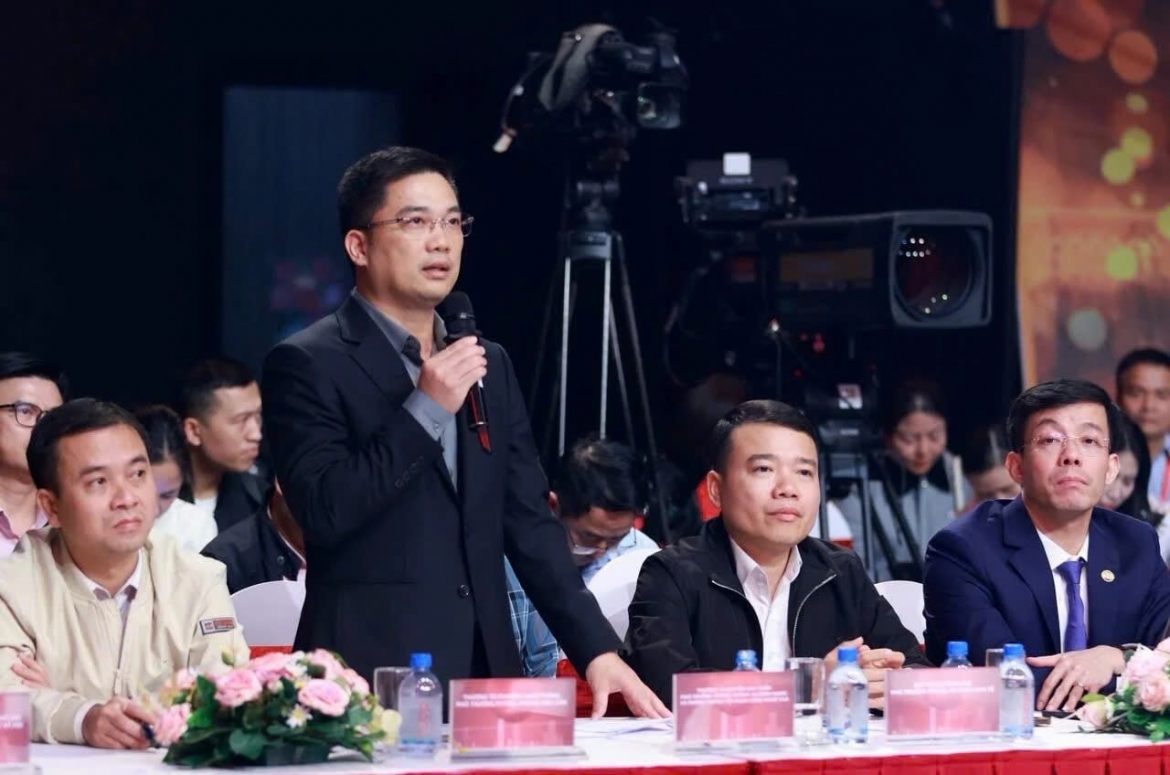 cong an ha noi canh bao ve lua dao rao ban suat ngoai giao nha o xa hoi hinh anh 1