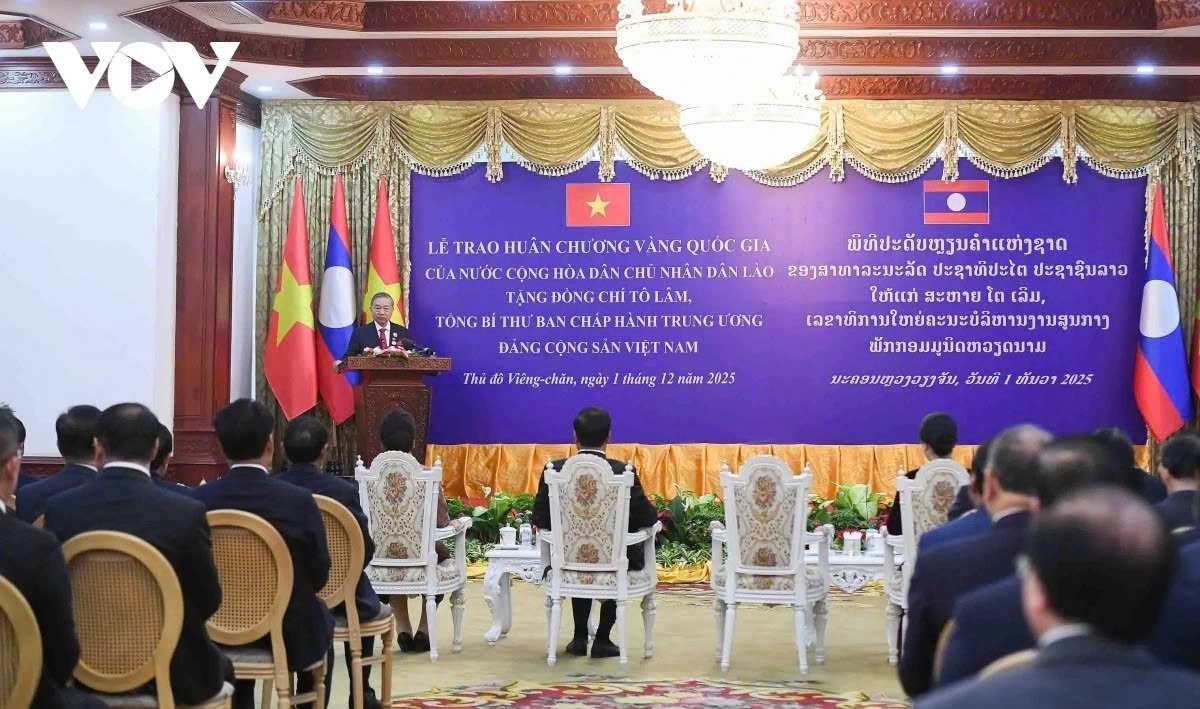 party chief to lam honoured with laos national gold order picture 2