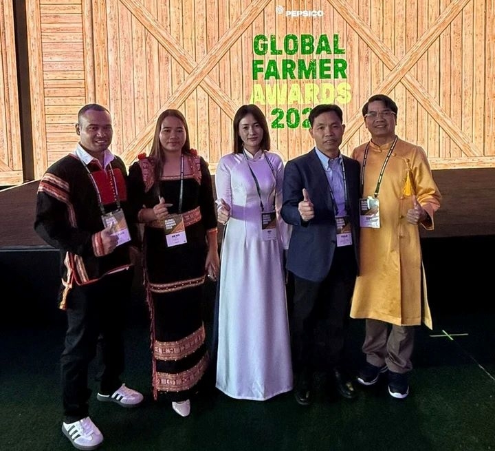 two vietnamese women honoured at pepsico global farmers awards picture 1