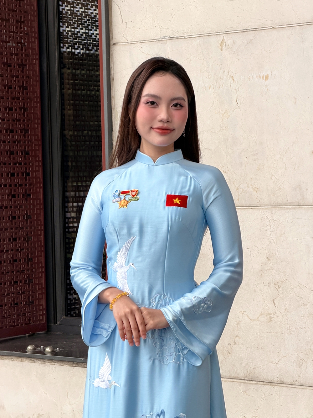 sao viet 28 12 Do thi ha khoe loat khoanh khac tinh tu thuo con hen ho chong hinh anh 4