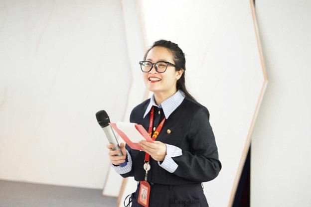 ban hoa ca hanh phuc tai rox group hinh anh 1