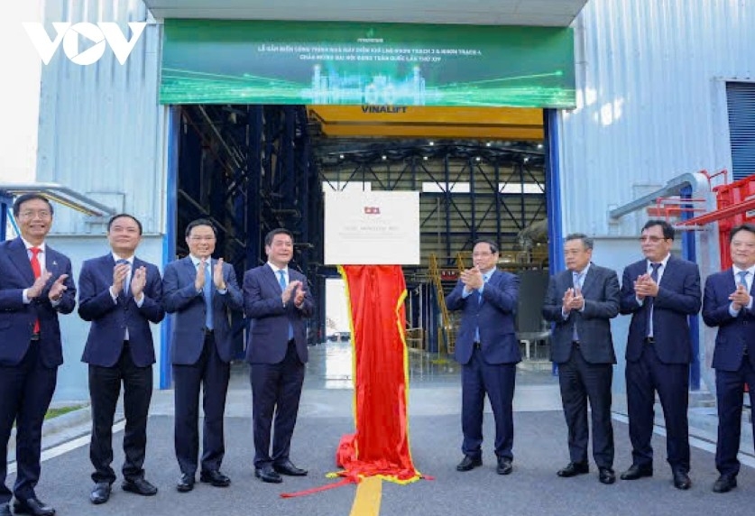 vietnamese pm underscores competitiveness of power prices at lng plant launch picture 2