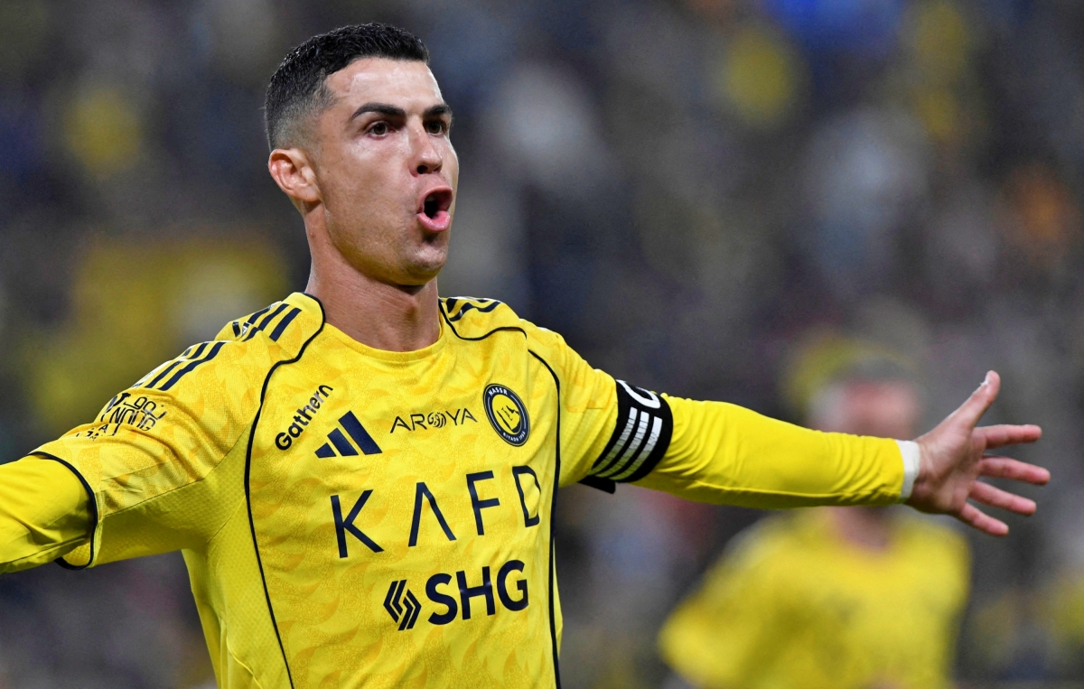 ronaldo bat ngo co the tai xuat chau Au hinh anh 1