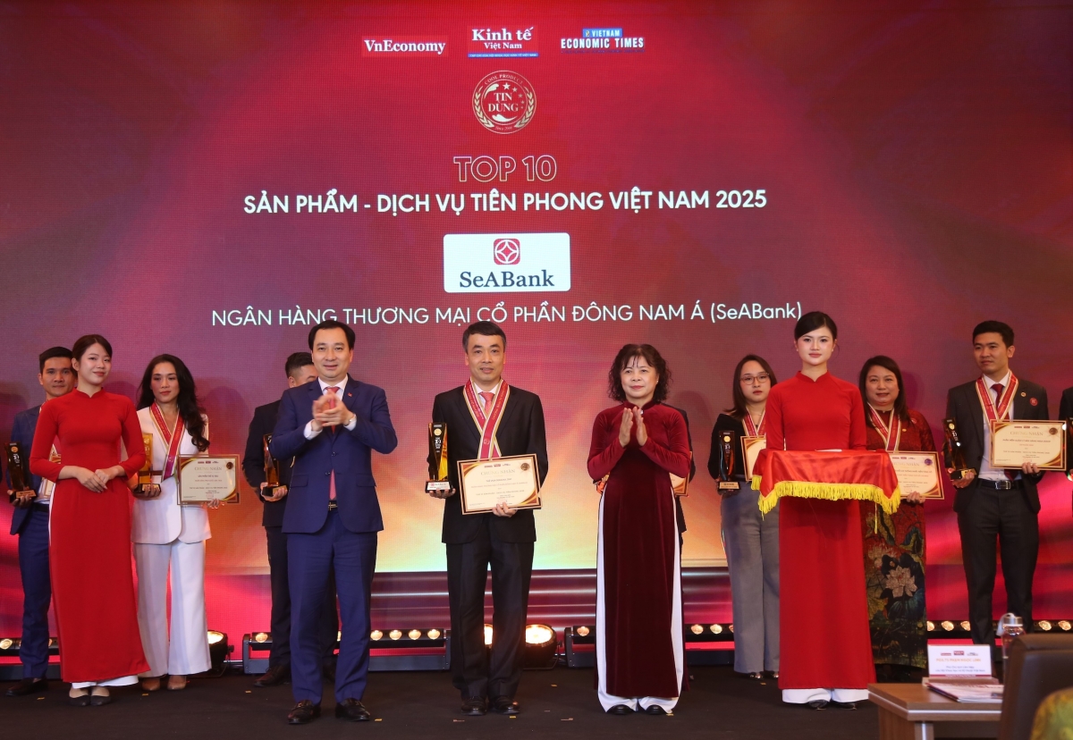 SeABank ghi dấu ấn trách nhiệm xã hội tại Vietnam ESG Awards và Tin Dùng Việt Nam