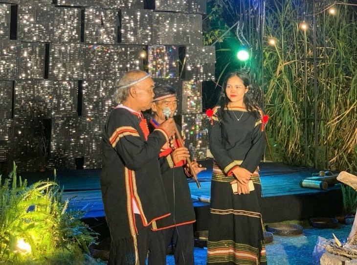 e de people preserve kut, a soulful folk singing genre picture 1