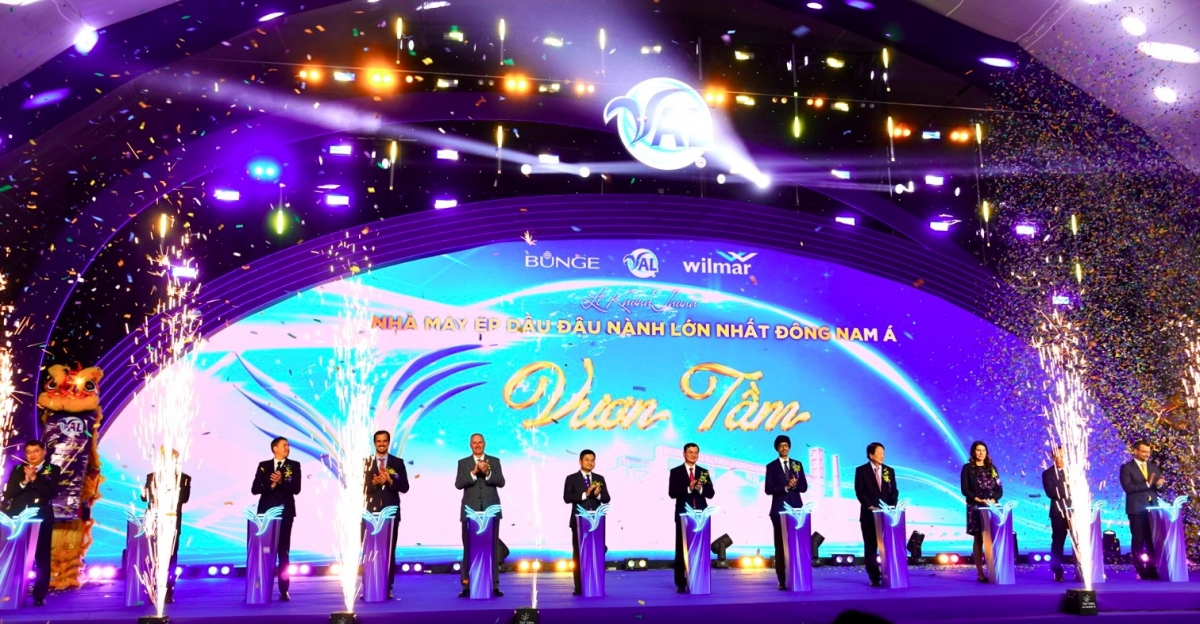 southeast asia s largest soybean oil crushing line inaugurated in hcm city picture 1