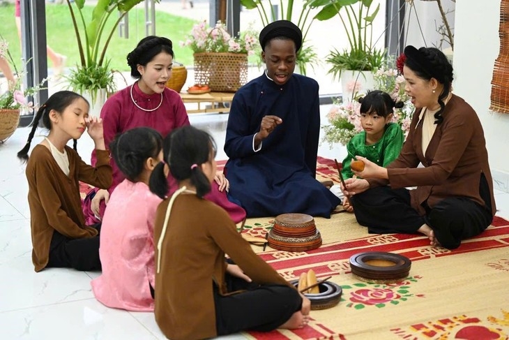 nghe nhan ta hanh nghe thuat truyen thong phai song trong long dan hinh anh 2