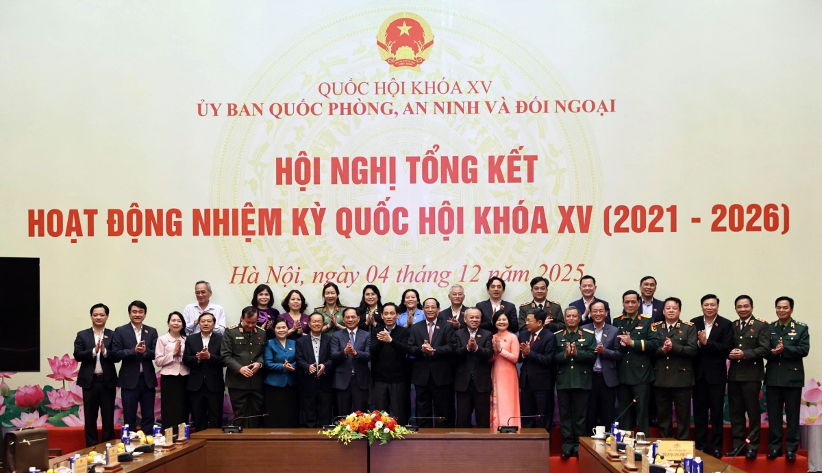 Kết hợp quốc phòng, an ninh và đối ngoại để bảo vệ Tổ quốc từ sớm, từ xa