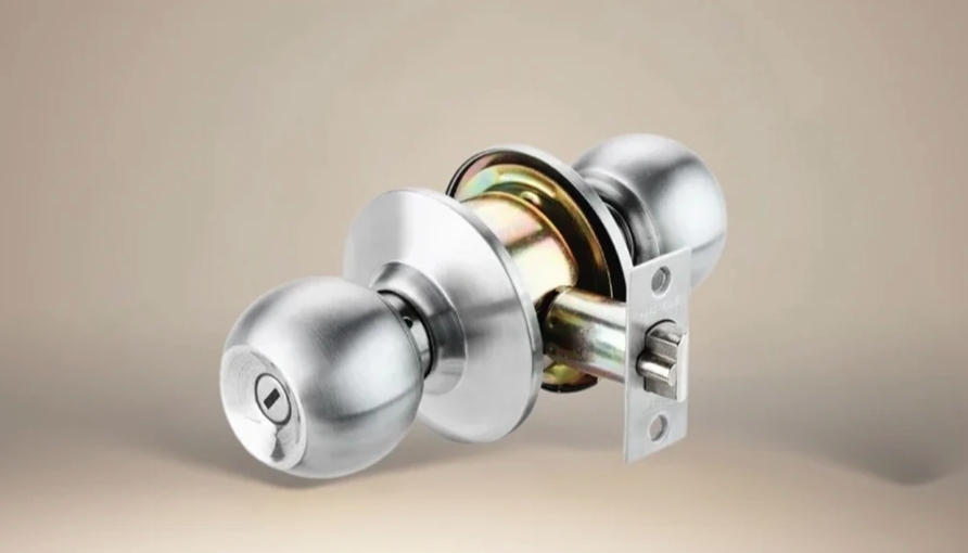 Nên chọn khóa tay nắm tròn hay khóa tay nắm gạt?