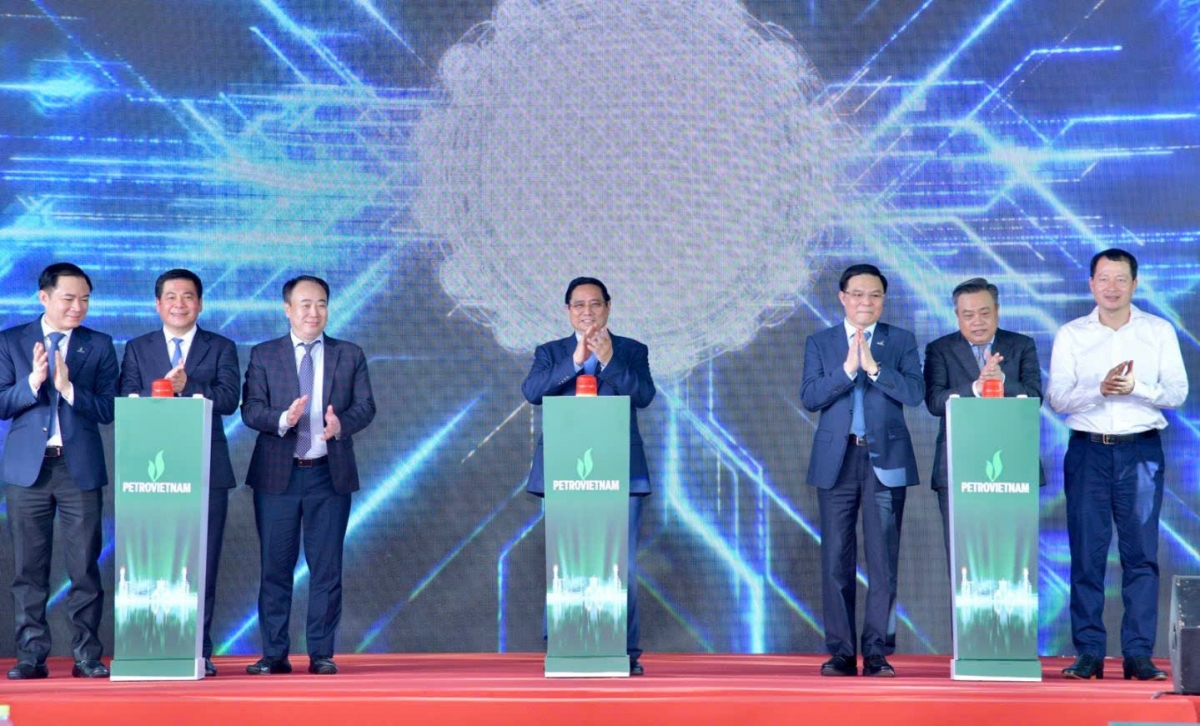 thủ tướng tiếp tục chinh phục kỷ lục mới về cạnh tranh giá điện hình ảnh 5 thu tuong tiep tuc chinh phuc ky luc moi ve canh tranh gia dien hinh anh 5