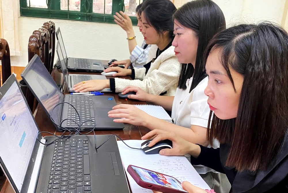 thai nguyen dua tri tue nhan tao vao giao duc pho thong hinh anh 1