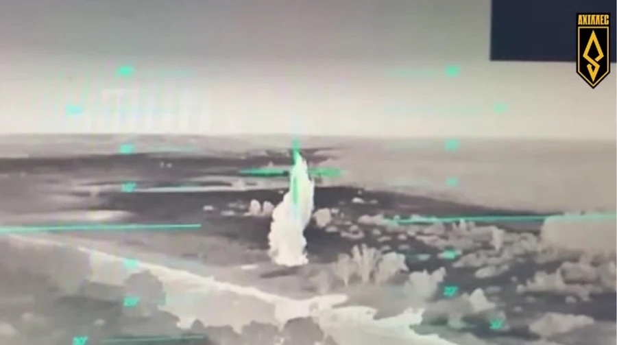 Ảnh chụp từ video do Trung đoàn Achilles đăng tải cho thấy hệ thống đường ống mà Nga sử dụng ở Kupiansk đã bị phá hủy.