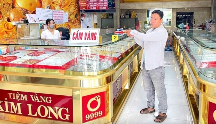 Khởi tố kẻ dùng vàng giả cầm cố, chiếm đoạt hàng trăm triệu đồng ở Đồng Nai