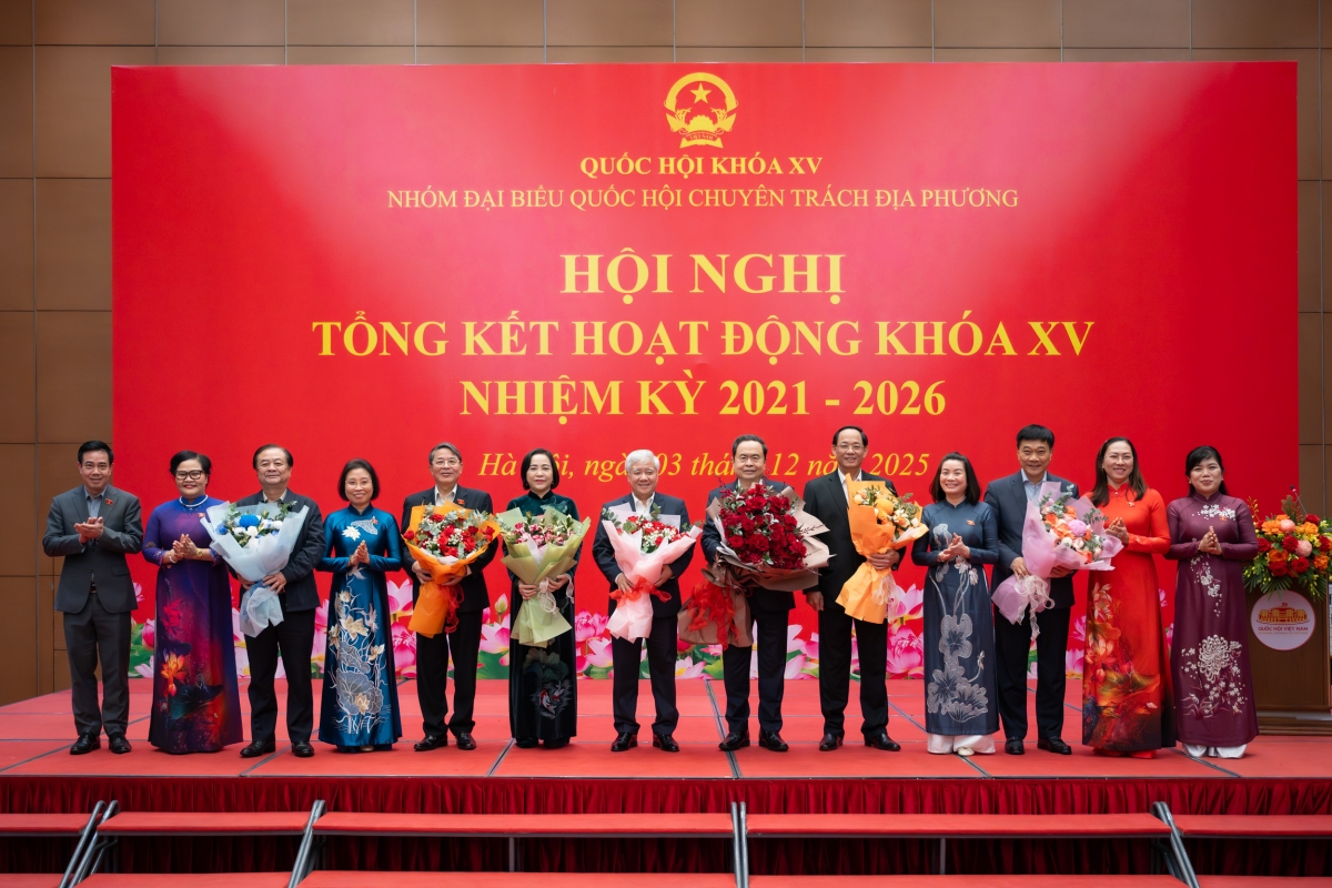 Chủ tịch Quốc hội dự hội nghị tổng kết Nhóm ĐBQH chuyên trách địa phương