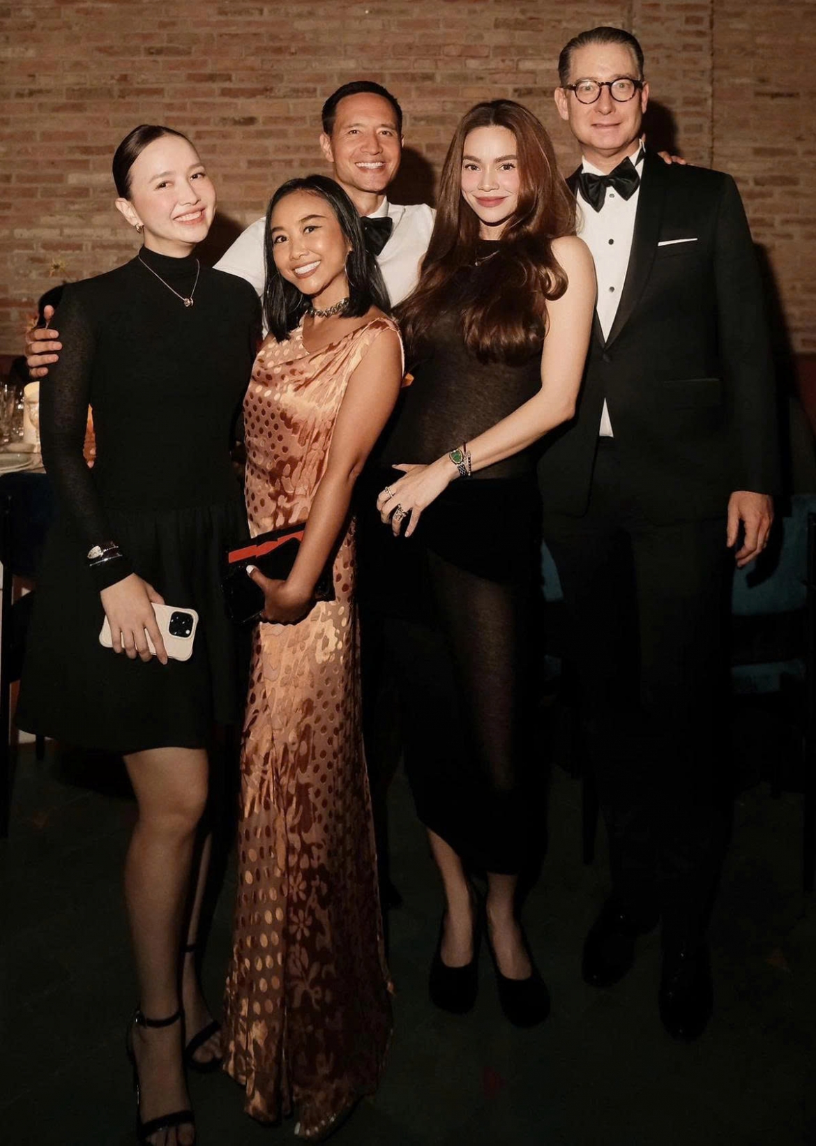 sao viet 2 12 vo chong rapper ha le don con dau long hinh anh 5