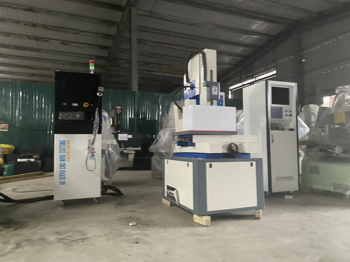 Hải quan vạch trần chiêu nhập máy móc cũ để buôn lậu, trục lợi hàng tỷ đồng