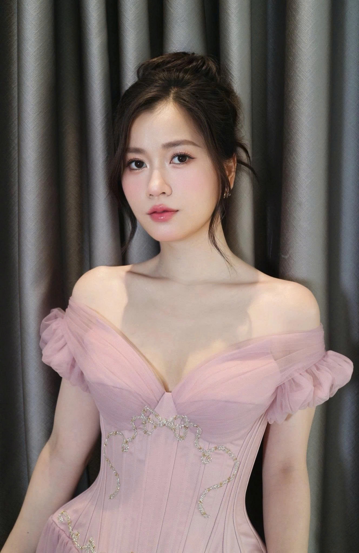 sao viet 4 12 lam vy da thang hang nhan sac sau giam can hinh anh 1