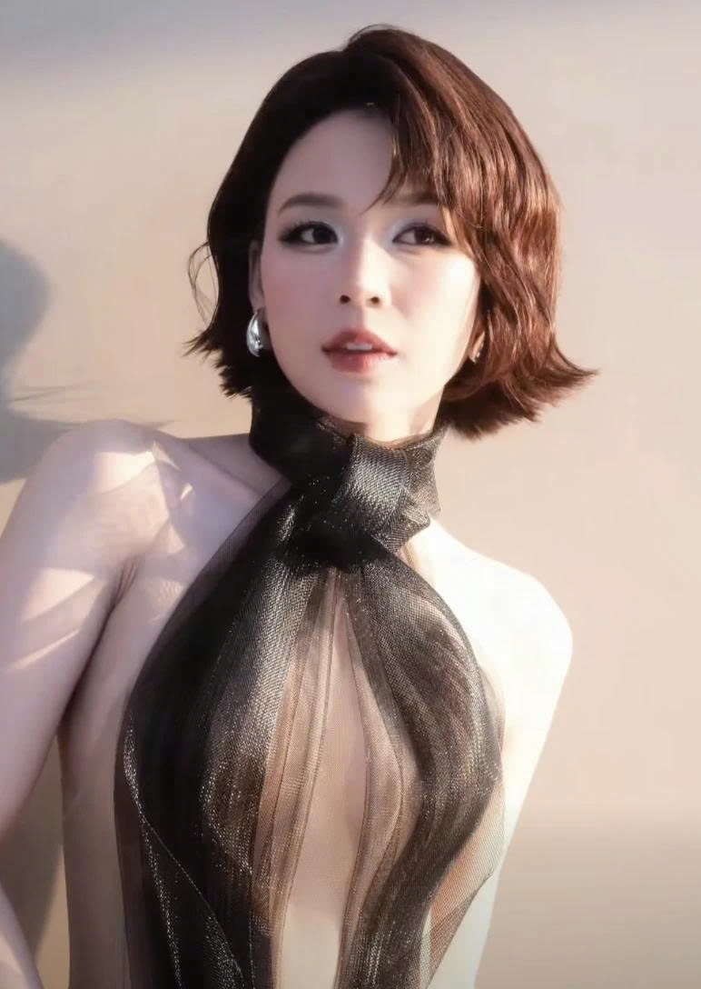 sao viet 8 12 Den vau len tieng ve moi quan he voi du an nuoi em hinh anh 8