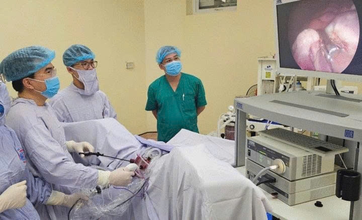 120.000 người việt tử vong do ung thư mỗi năm phát hiện bệnh muộn là nguyên nhân hình ảnh 1 120.000 nguoi viet tu vong do ung thu moi nam phat hien benh muon la nguyen nhan hinh anh 1